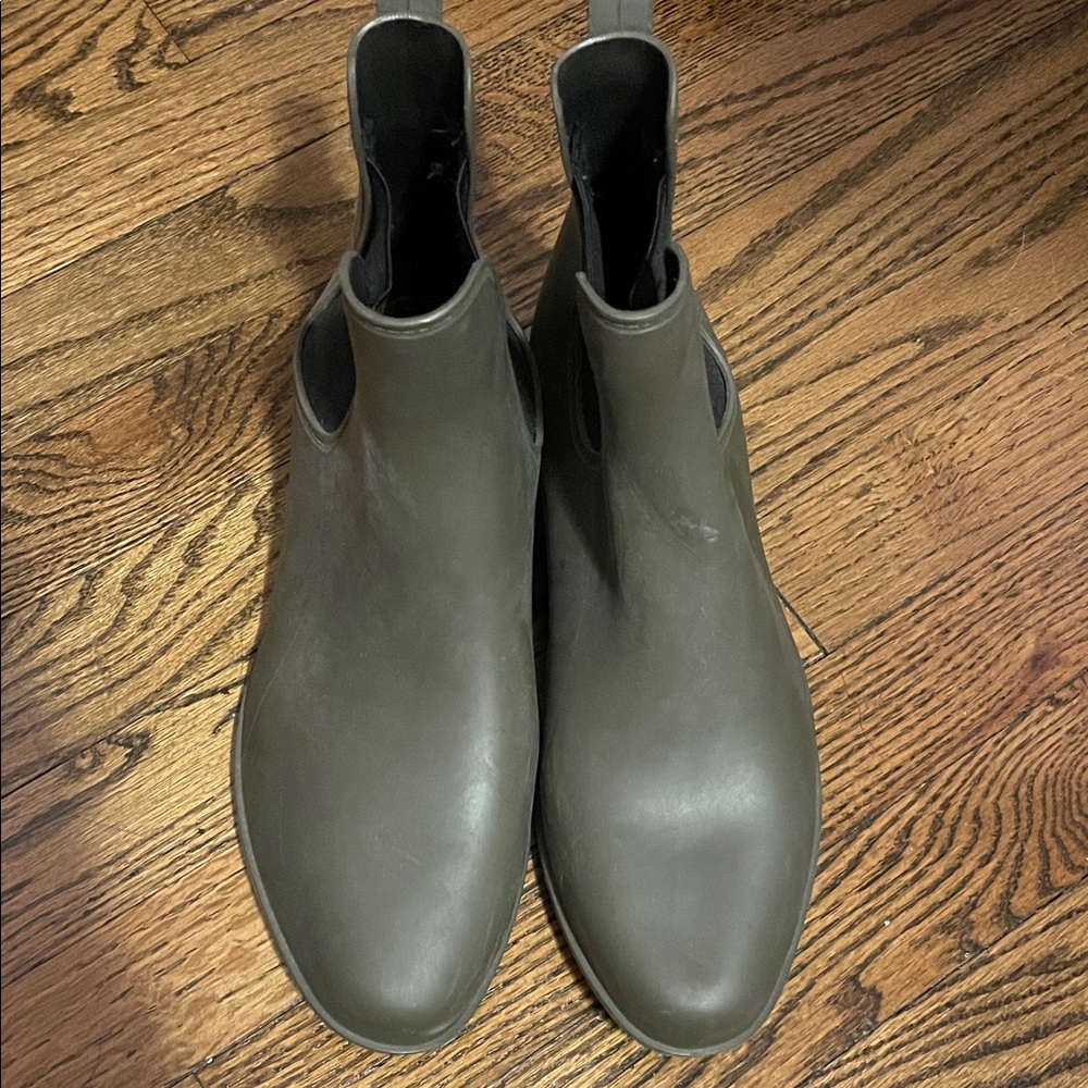 Women’s rain Chelsea Boots